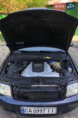 Универсал Audi A6 2004 в 
