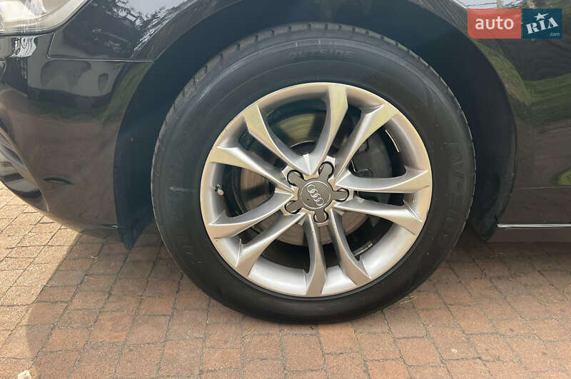 Седан Audi A6 2012 в Киеве
