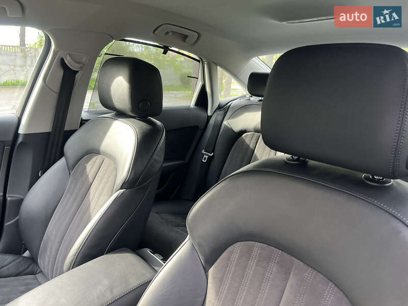 Седан Audi A6 2012 в Киеве
