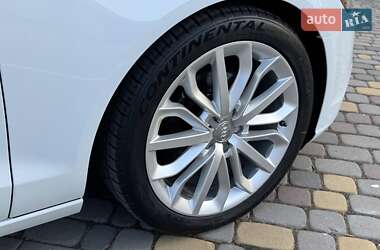 Седан Audi A6 2012 в 
