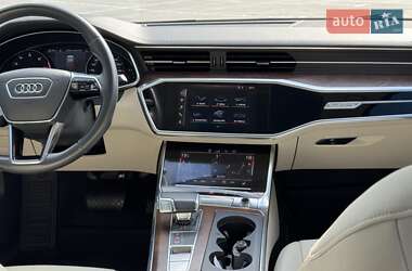 Седан Audi A6 2019 в 