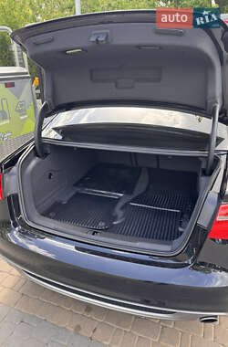 Седан Audi A6 2013 в 