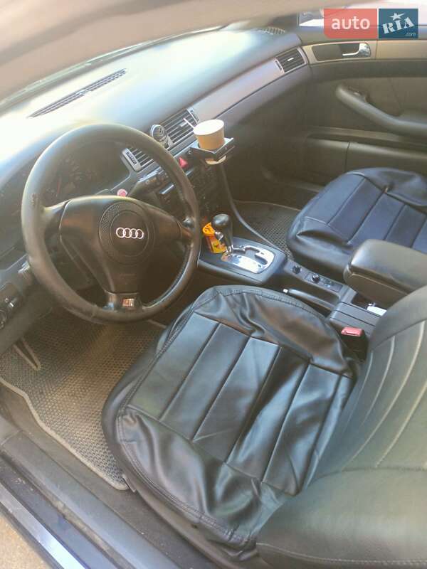 Седан Audi A6 2000 в Ужгороде