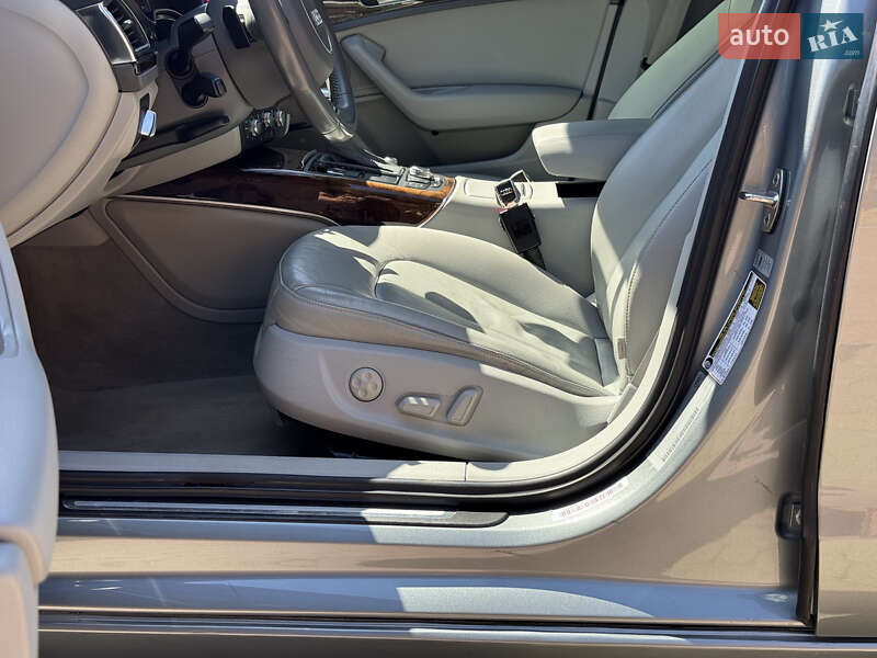 Седан Audi A6 2013 в Мукачево