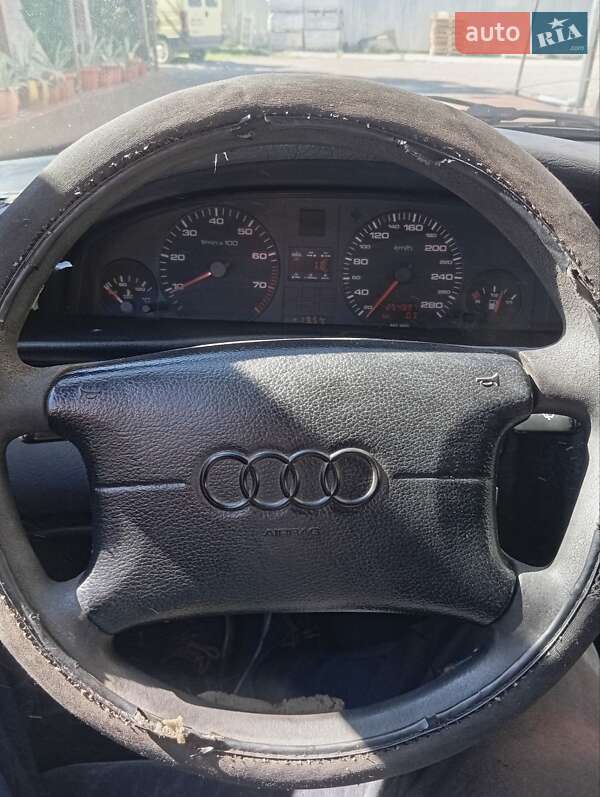 Универсал Audi A6 1995 в Иршаве