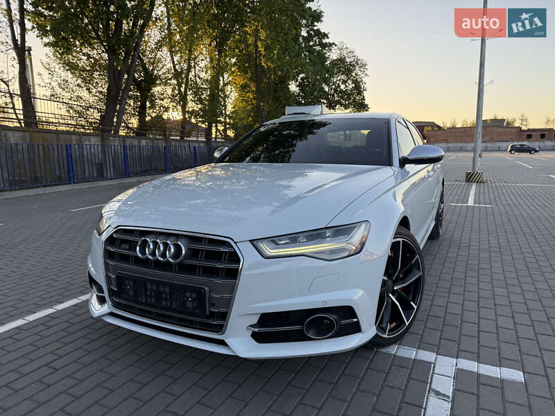 Седан Audi A6 2016 в 