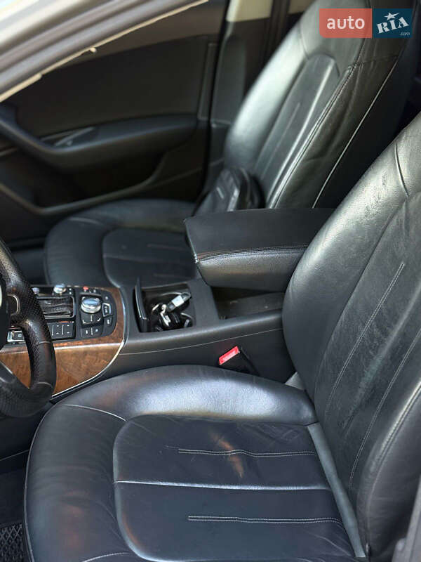 Седан Audi A6 2011 в Ужгороде