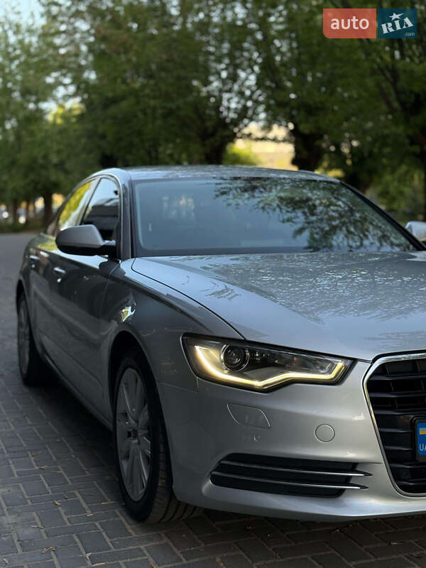 Седан Audi A6 2011 в Ужгороде
