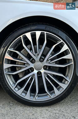 Седан Audi A6 2014 в 