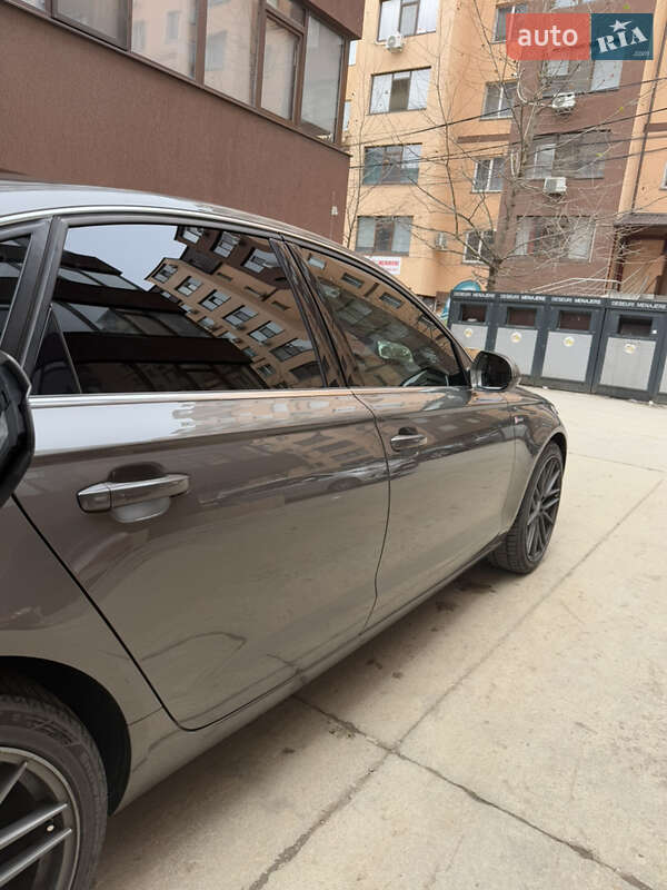 Седан Audi A6 2012 в Измаиле