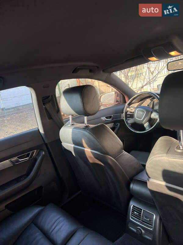 Седан Audi A6 2004 в Жашкове