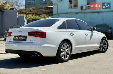 Седан Audi A6 2012 в 