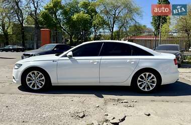 Седан Audi A6 2012 в 