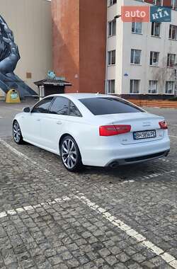 Седан Audi A6 2013 в 