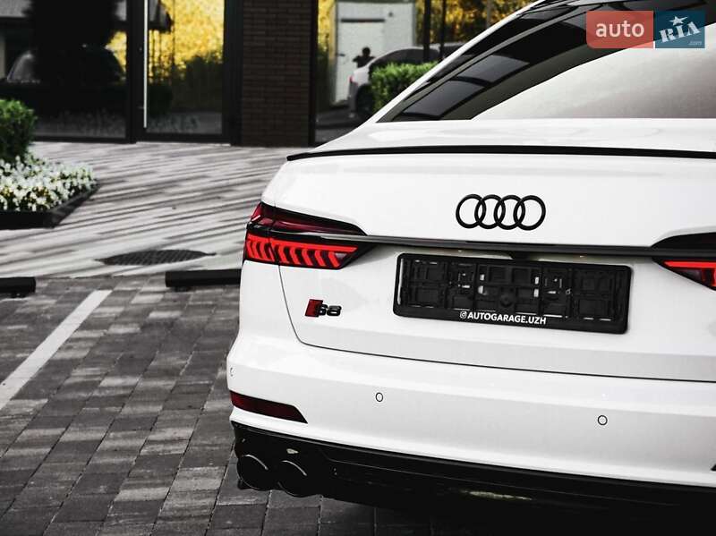 Седан Audi A6 2018 в Ужгороде
