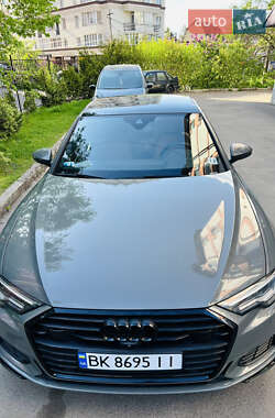 Седан Audi A6 2021 в 