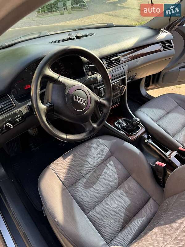 Седан Audi A6 2001 в Коломые