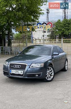 Седан Audi A6 2004 в 