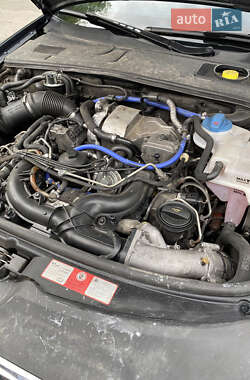Седан Audi A6 2004 в 