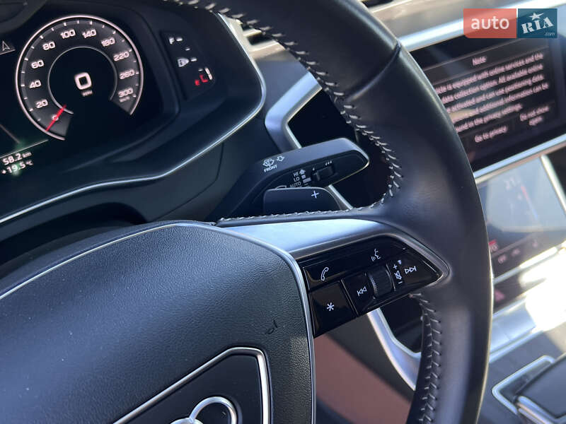 Седан Audi A6 2020 в Нововолынске