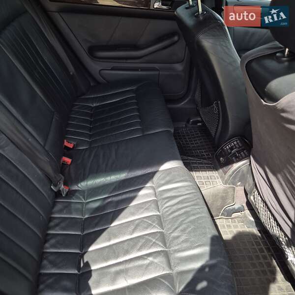 Универсал Audi A6 2001 в Киеве