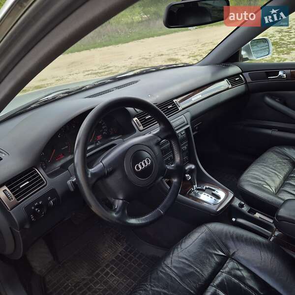 Универсал Audi A6 2001 в Киеве