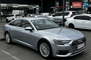 Седан Audi A6 2019 в 