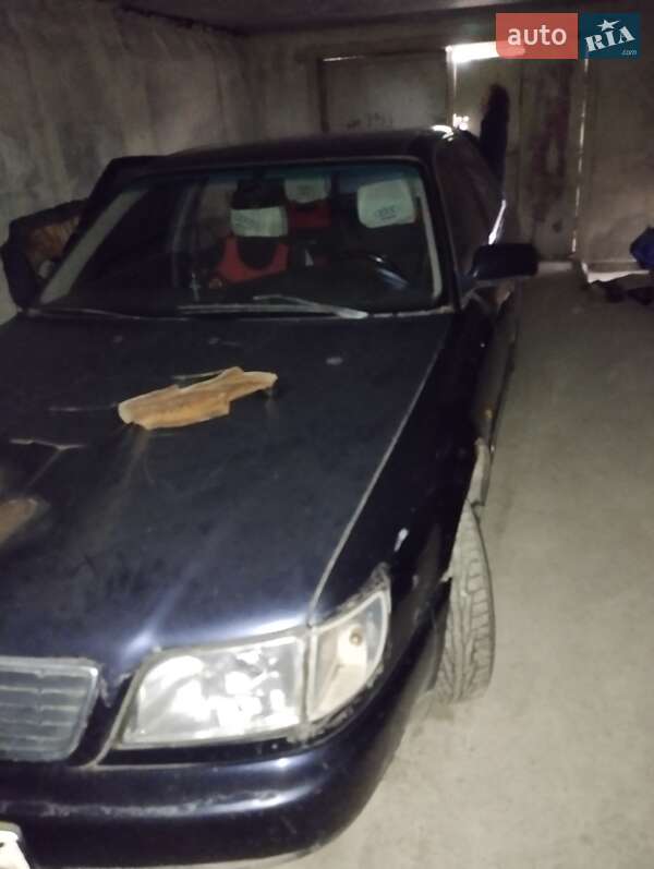 Седан Audi A6 1997 в Новоднестровске