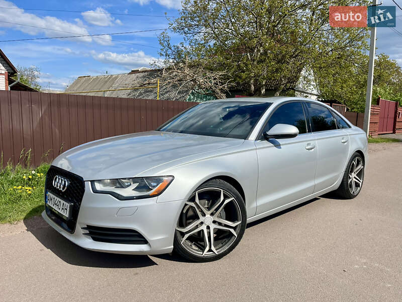 Седан Audi A6 2012 в Коростене