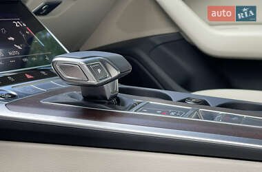 Седан Audi A6 2021 в 