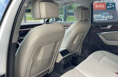 Седан Audi A6 2021 в 