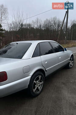 Седан Audi A6 1996 в 
