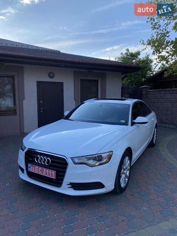 Седан Audi A6 2015 в 