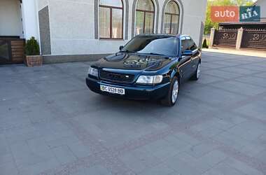 Седан Audi A6 1997 в Жовкве
