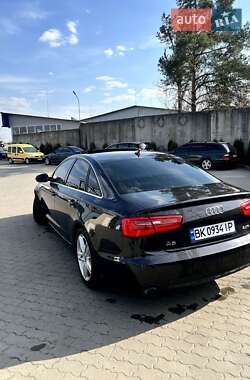 Седан Audi A6 2012 в 