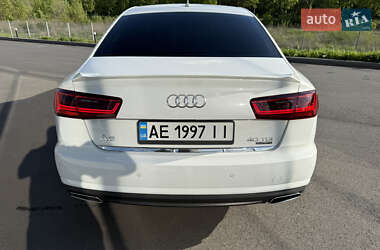 Седан Audi A6 2015 в 