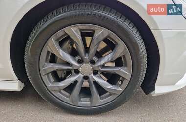 Универсал Audi A6 2018 в 
