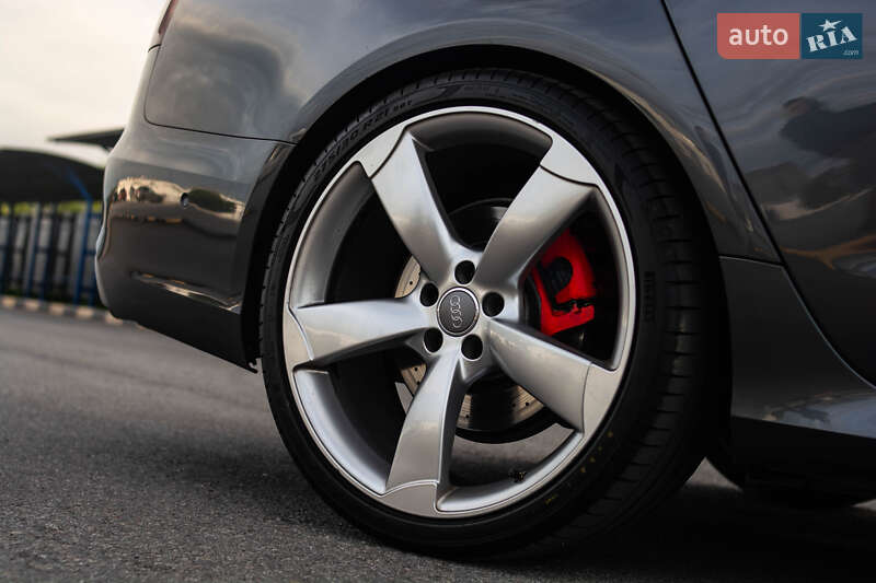 Седан Audi A6 2012 в Ужгороде