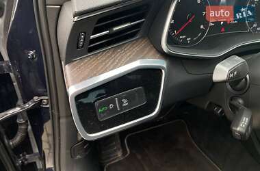 Седан Audi A6 2019 в 