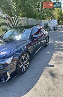 Седан Audi A6 2018 в 