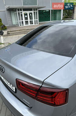 Седан Audi A6 2015 в 