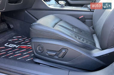Седан Audi A6 2019 в 