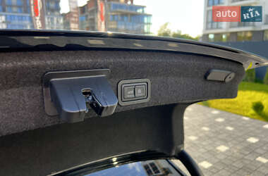 Седан Audi A6 2019 в 