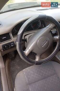 Седан Audi A6 2002 в 