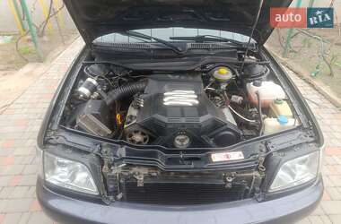 Седан Audi A6 1996 в 