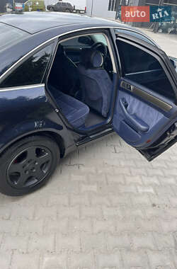 Седан Audi A6 2000 в 