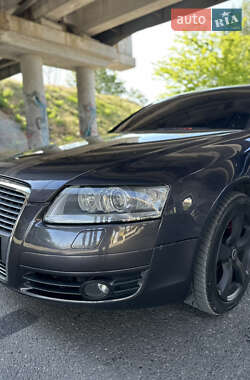 Седан Audi A6 2004 в 