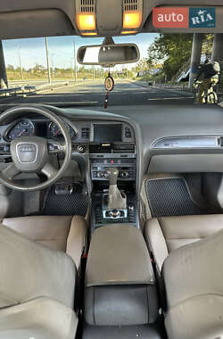Седан Audi A6 2004 в 