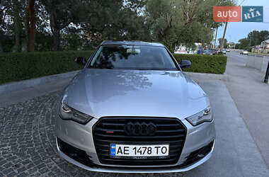 Седан Audi A6 2015 в 
