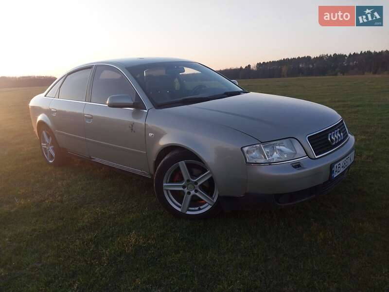 Седан Audi A6 2001 в 